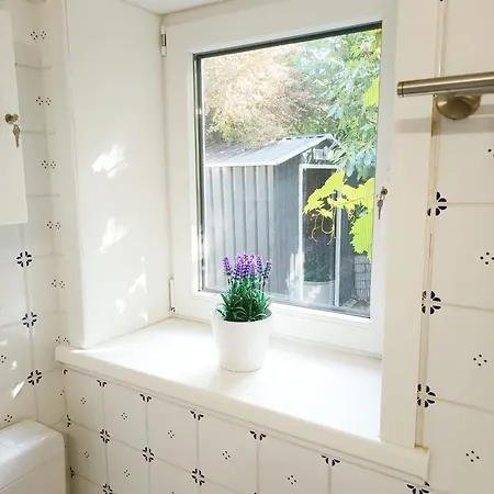 X - 2 In Idyllischer Und Zentraler Lage Lägenhet