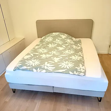 Lägenhet X - 2 In Idyllischer Und Zentraler Lage Halstenbek