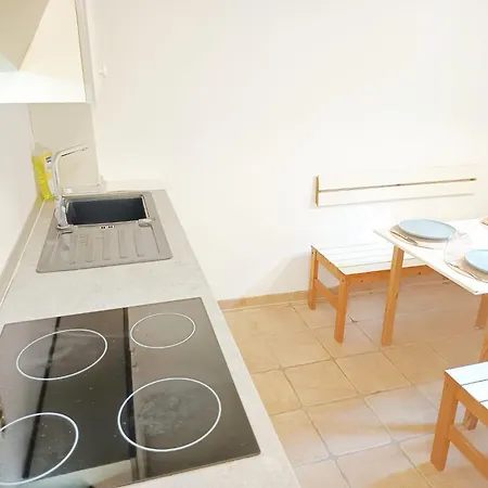 X - 2 In Idyllischer Und Zentraler Lage Lägenhet Halstenbek