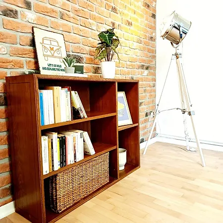 X - 2 In Idyllischer Und Zentraler Lage