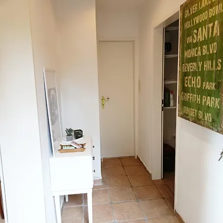 X - 2 In Idyllischer Und Zentraler Lage Lägenhet